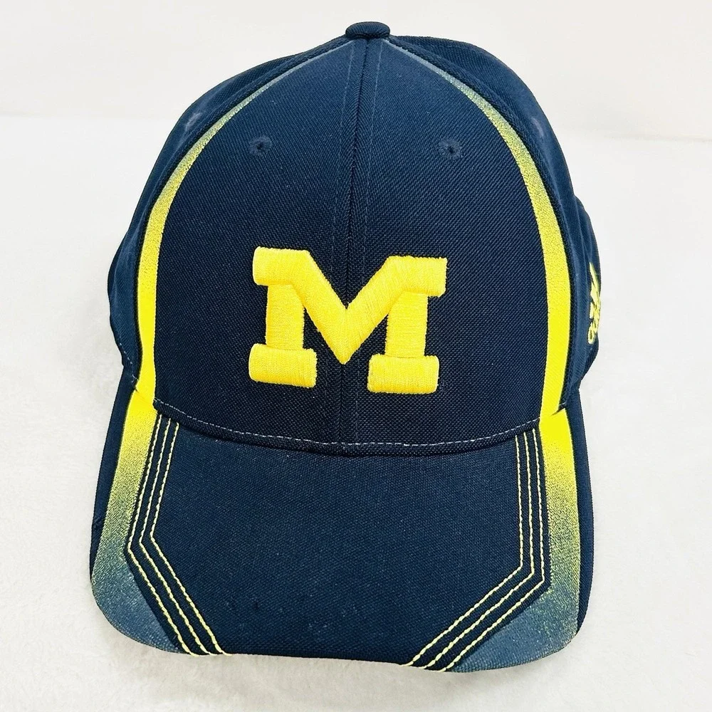 Adidas‎ Michigan Wolverines Climalite Team Logo Stretch Flex Hat Cap S/M Blue